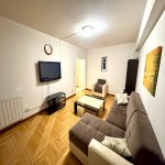 Kirayə (aylıq) 3 otaqlı Köhnə Tikili, Sahil metrosu, Səbail rayonu 1