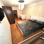 Kirayə (aylıq) 4 otaqlı Köhnə Tikili, 28 May metrosu, Nəsimi rayonu 7