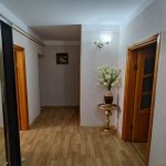 Kirayə (aylıq) 3 otaqlı Köhnə Tikili Xırdalan 15