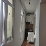 Kirayə (aylıq) 2 otaqlı Köhnə Tikili, Azadlıq metrosu, 8-ci mikrorayon, Binəqədi rayonu 7