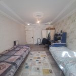 Продажа 3 комнатная Вторичка, 10-й микрорайон район 9
