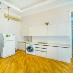 Kirayə (aylıq) 4 otaqlı Köhnə Tikili, Sahil metrosu, Nəsimi rayonu 4