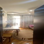 Kirayə (aylıq) 3 otaqlı Yeni Tikili Xırdalan 8