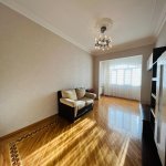 Kirayə (aylıq) 4 otaqlı Köhnə Tikili Xırdalan 19