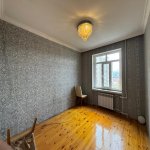 Продажа 3 комнатная Вторичка, м. Автовокзал метро, пос. Биляджари, Бинагадинский р-н район 1