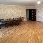 Kirayə (aylıq) 4 otaqlı Köhnə Tikili, Neftçilər metrosu, Nizami rayonu 3