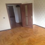Kirayə (aylıq) 4 otaqlı Köhnə Tikili, Neftçilər metrosu, 8-ci kilometr, Nizami rayonu 1