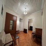 Kirayə (aylıq) 3 otaqlı Köhnə Tikili, İçərişəhər metrosu, Səbail rayonu 1