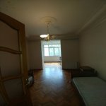 Kirayə (aylıq) 3 otaqlı Köhnə Tikili, Elmlər akademiyası metrosu, Yasamal rayonu 5