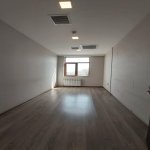 Kirayə (aylıq) 16 otaqlı Ofis, Azadlıq metrosu, 8-ci mikrorayon, Binəqədi rayonu 9