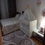 Kirayə (aylıq) 3 otaqlı Köhnə Tikili, Xalqlar dostluğu metrosu, 8-ci kilometr, Nizami rayonu 8