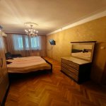 Satılır 4 otaqlı Köhnə Tikili, Memar Əcəmi metrosu, 4-cü mikrorayon, Nəsimi rayonu 11