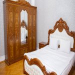 Kirayə (günlük) 8 otaqlı Həyət evi/villa, Elmlər akademiyası metrosu, Badamdar qəs., Səbail rayonu 35