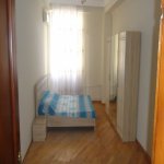 Kirayə (günlük) 4 otaqlı Köhnə Tikili, Sahil metrosu, Səbail rayonu 16