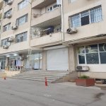 Satılır Obyekt, İnşaatçılar metrosu, Yasamal rayonu 2