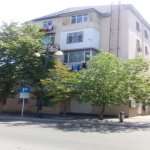Kirayə (aylıq) 3 otaqlı Köhnə Tikili, Elmlər akademiyası metrosu, Yasamal qəs., Yasamal rayonu 1