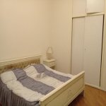 Kirayə (aylıq) 4 otaqlı Köhnə Tikili, Sahil metrosu, Səbail rayonu 11