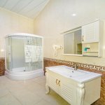 Kirayə (aylıq) 4 otaqlı Köhnə Tikili, Sahil metrosu, Nəsimi rayonu 9