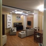 Kirayə (aylıq) 4 otaqlı Yeni Tikili, İçərişəhər metrosu, Səbail rayonu 1