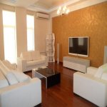 Kirayə (aylıq) 4 otaqlı Yeni Tikili, Sahil metrosu, Səbail rayonu 4
