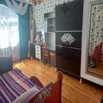 Kirayə (aylıq) 3 otaqlı Köhnə Tikili, Memar Əcəmi metrosu, 5-ci mikrorayon, Moskva univermağı, Nəsimi rayonu 2