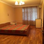 Kirayə (günlük) 4 otaqlı Köhnə Tikili, Sahil metrosu, Səbail rayonu 6