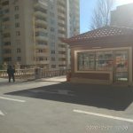 Kirayə (aylıq) 3 otaqlı Yeni Tikili, İnşaatçılar metrosu, Yasamal rayonu 1