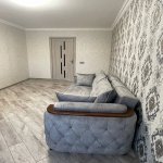 Kirayə (aylıq) 3 otaqlı Köhnə Tikili, Neftçilər metrosu, Nizami rayonu 2