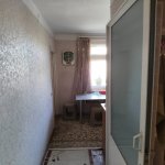 Продажа 3 комнатная Вторичка, м. Нефтчиляр метро, 8-ой километр, Низаминский р-н район 8
