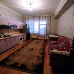 Kirayə (aylıq) 3 otaqlı Yeni Tikili, Memar Əcəmi metrosu, 9-cu mikrorayon, Binəqədi rayonu 2