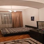 Kirayə (aylıq) 4 otaqlı Köhnə Tikili, Sahil metrosu, Səbail rayonu 13