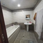 Продажа 4 комнатная Новостройка, İnşaatçılar метро, пос. Йени Ясамал, Ясамал район 9