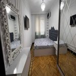 Kirayə (aylıq) 3 otaqlı Köhnə Tikili, Memar Əcəmi metrosu, 4-cü mikrorayon, Nəsimi rayonu 8