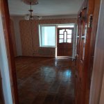 Kirayə (aylıq) 4 otaqlı Köhnə Tikili, Xalqlar dostluğu metrosu, 8-ci kilometr, Nizami rayonu 12