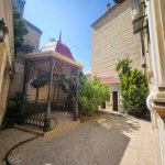 Satılır 8 otaqlı Bağ evi, Gənclik metrosu, Nərimanov rayonu 4