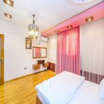 Kirayə (günlük) 4 otaqlı Köhnə Tikili, Sahil metrosu, Səbail rayonu 9