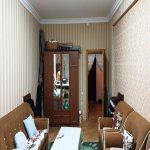 Kirayə (aylıq) 3 otaqlı Yeni Tikili, Elmlər akademiyası metrosu, Badamdar qəs., Səbail rayonu 1