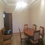 Посуточно 3 комнатная Вторичка, 12 двор район 2