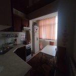 Kirayə (aylıq) 3 otaqlı Köhnə Tikili, Memar Əcəmi metrosu, 4-cü mikrorayon, Nəsimi rayonu 12
