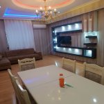 Kirayə (aylıq) 2 otaqlı Yeni Tikili Xırdalan 4