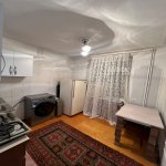 Kirayə (aylıq) 1 otaqlı Köhnə Tikili, İnşaatçılar metrosu, Yasamal qəs., Musabəyov parkı, Yasamal rayonu 3