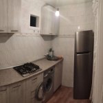 Продажа 1 комнатная Вторичка, İnşaatçılar метро, пос. Ясамал, Ясамал район 3