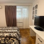 Kirayə (aylıq) 4 otaqlı Köhnə Tikili, Sahil metrosu, Səbail rayonu 12