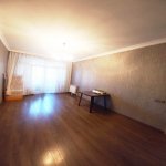 Satılır 4 otaqlı Köhnə Tikili, Azadlıq metrosu, 8-ci mikrorayon, Binəqədi rayonu 1