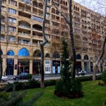 Kirayə (aylıq) 3 otaqlı Köhnə Tikili, Sahil metrosu, Səbail rayonu 1