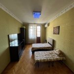 Kirayə (aylıq) 3 otaqlı Köhnə Tikili, Elmlər akademiyası metrosu, Yasamal rayonu 14