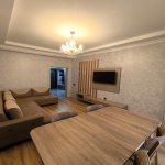Продажа 3 комнатная Вторичка, 3 двор район 2