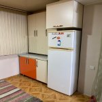 Kirayə (aylıq) 3 otaqlı Köhnə Tikili, Gənclik metrosu, 8-ci mikrorayon, Binəqədi rayonu 8