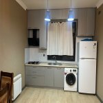 Kirayə (aylıq) 3 otaqlı Yeni Tikili, Memar Əcəmi metrosu, 3-cü mikrorayon, Moskva univermağı, Nəsimi rayonu 15