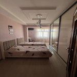 Продажа 3 комнатная Вторичка, 10-й микрорайон район 9